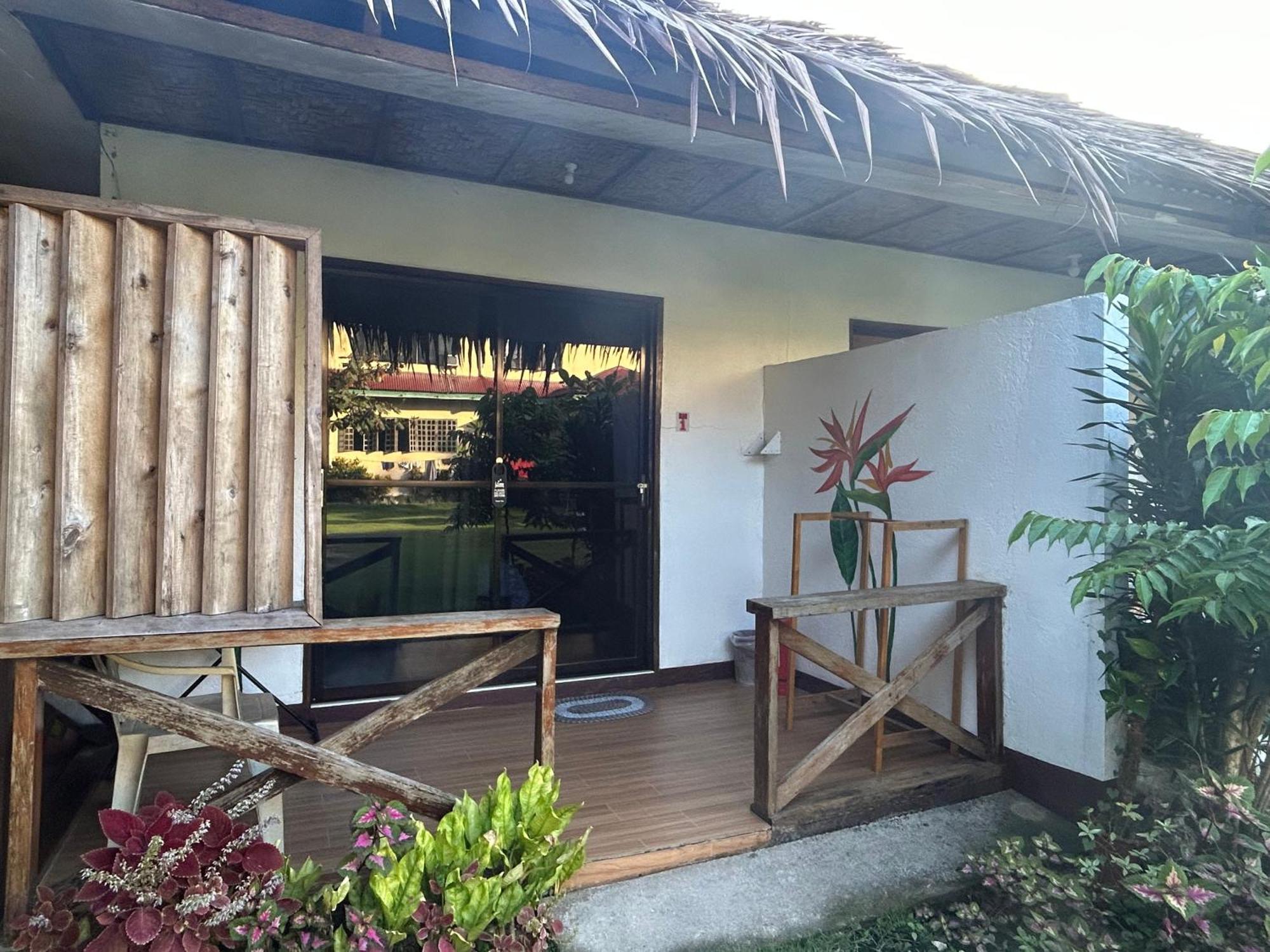 Road Garden Villa General Luna  Luaran gambar