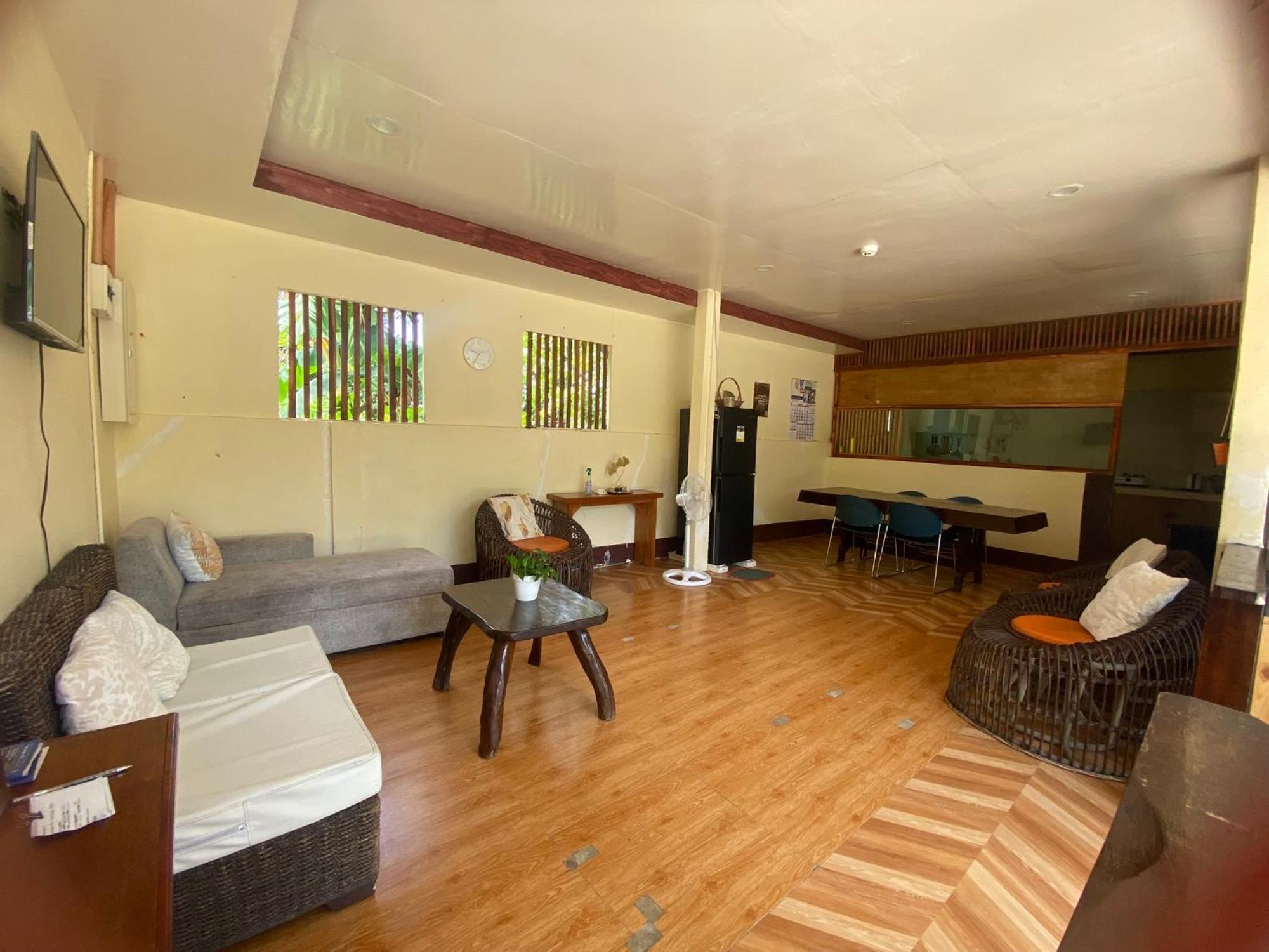Road Garden Villa General Luna  Luaran gambar
